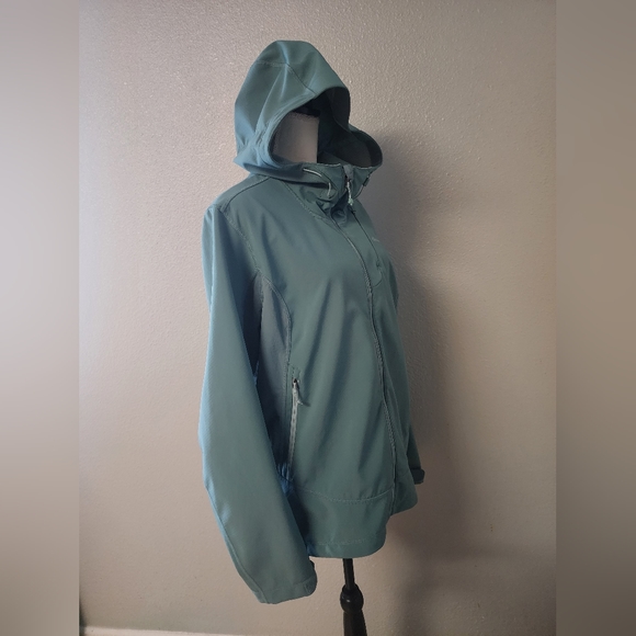 Eddie Bauer - Picture 2 of 7